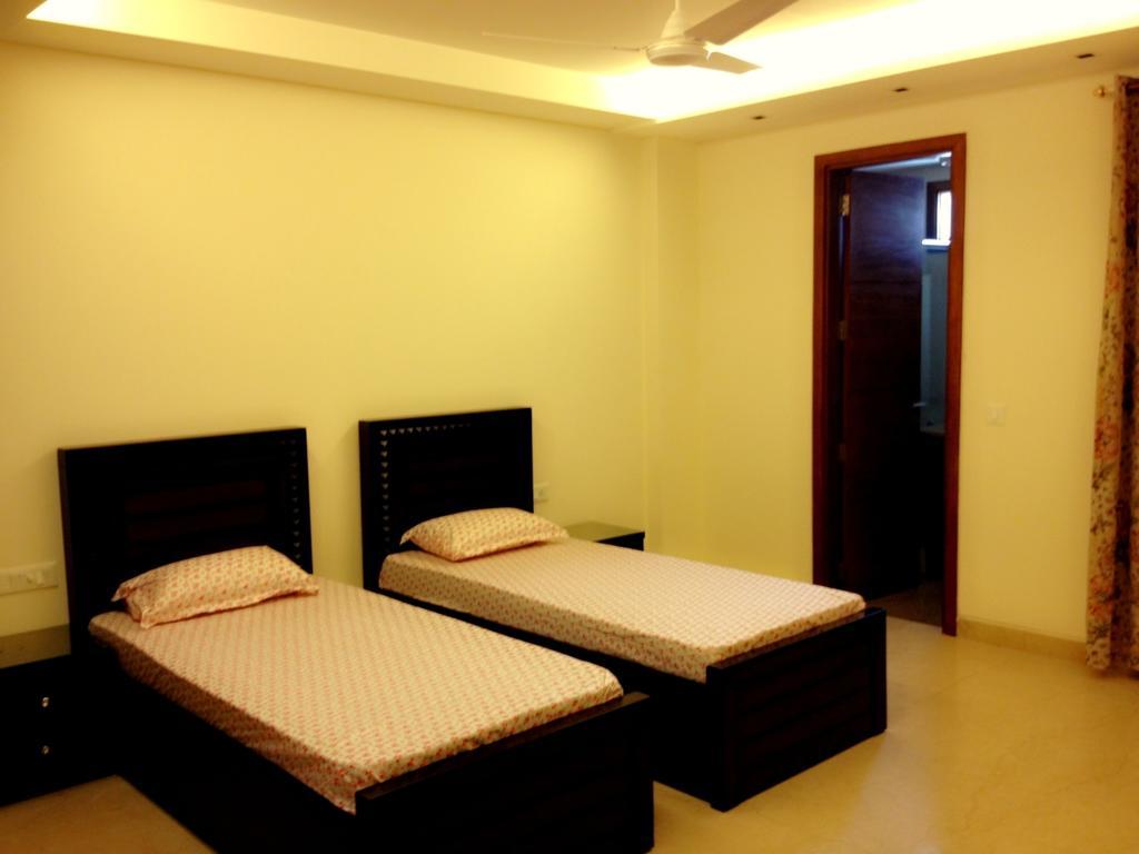 Woodpecker Service Apartments - Green Park New Delhi Bilik gambar