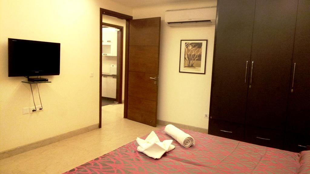 Woodpecker Service Apartments - Green Park New Delhi Luaran gambar